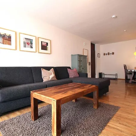 Apartment Grosse Ferienwohnung In Partenkirchen *